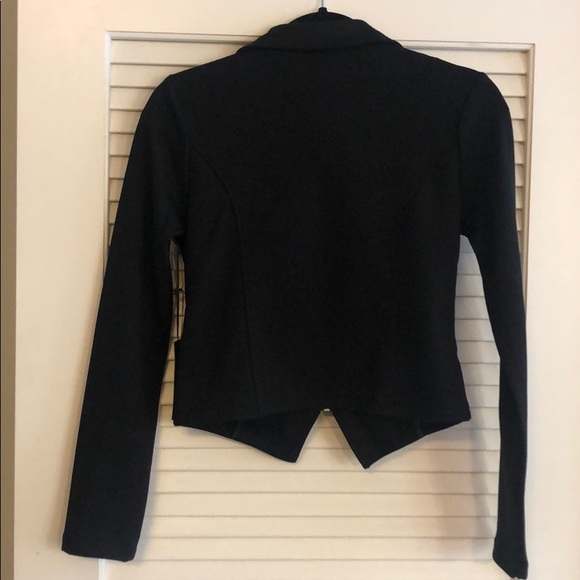 Black zip jacket - Picture 2 of 3